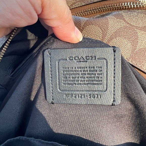 COACH Pre-Loved Backpack - Picture 4 of 12